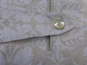  2018 Paspol-Tasche (Detail: Verschluss)  aus defekter Tischdecke aus ligurischem Leinen